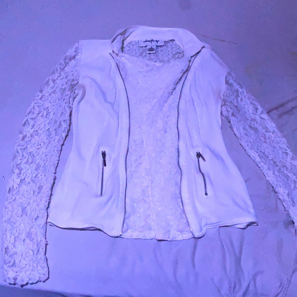 White Lace Daytrip jacket - Picture 1 of 1